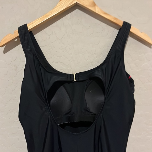 Catalina black red swimsuit sz XL - Picture 6 of 9